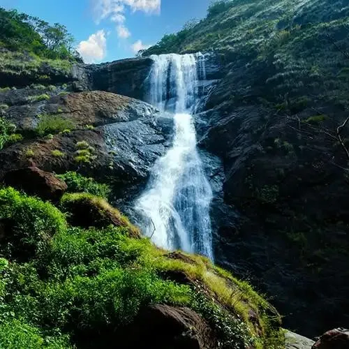   ˚˖𓍢ִ໋🍃˚.⛰️⋆☁️ പാലാഴിയായ് പാലരുവി 