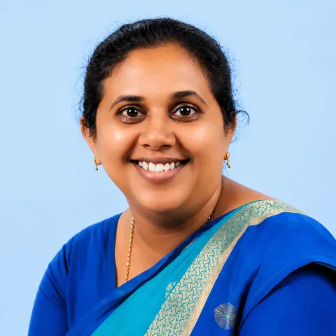എൽസാ തോമസ് 