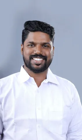 നാഥന്‍ വി കെ