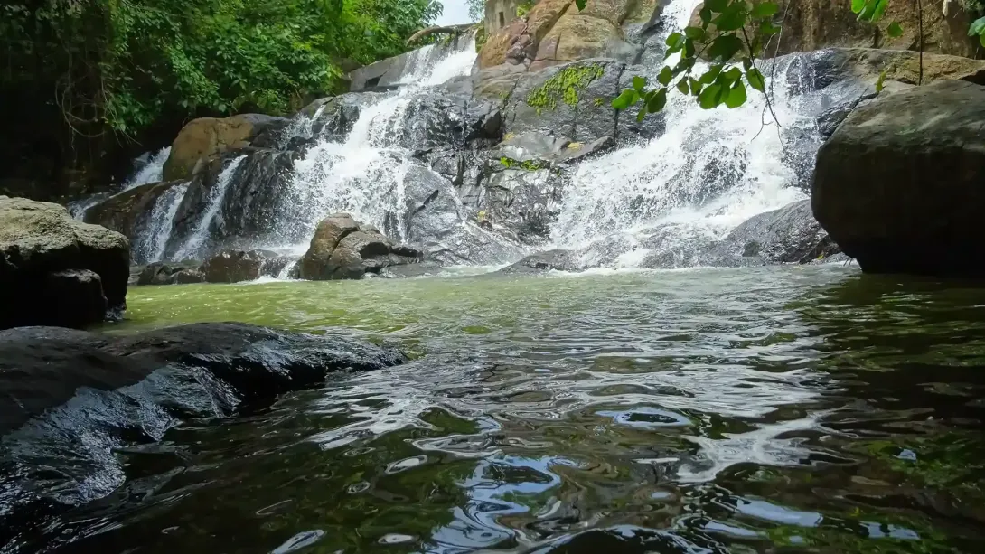 അരുവിക്കുഴി വെള്ളച്ചാട്ടം