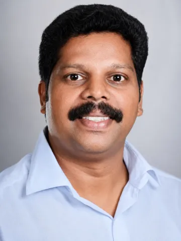 സുനിൽ പി വി 