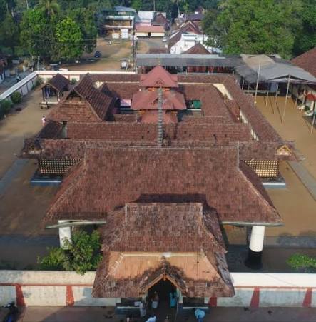 തൃക്കാരിയൂര്‍ ക്ഷേത്രം