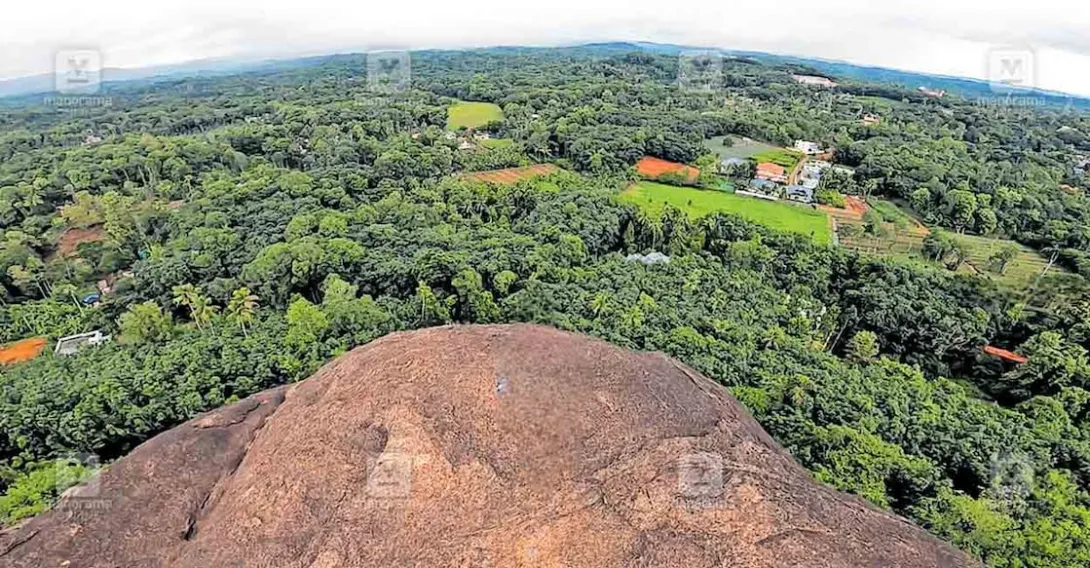 പോയാലിമല  പായിപ്ര  ഗ്രാമപഞ്ചായത്ത് 