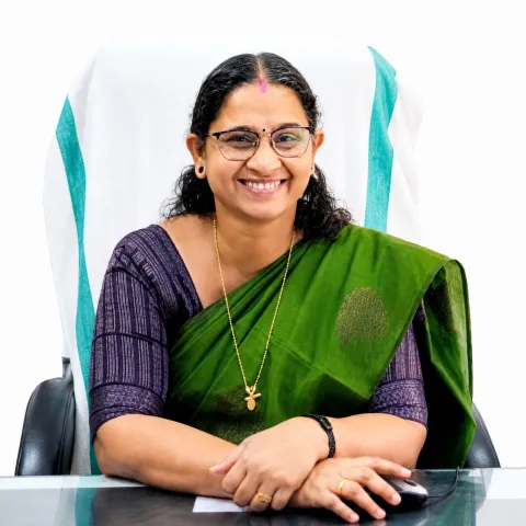 ലൌലി പി.ആര്‍