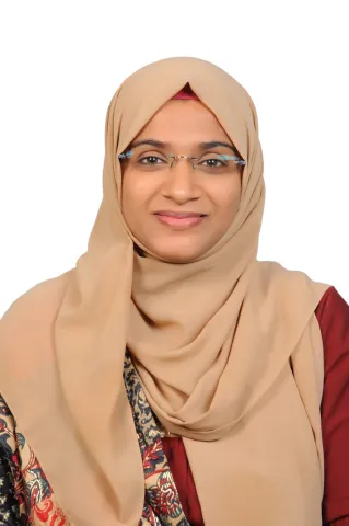 നസ്രീൻ മണ്ണിങ്ങൽ 