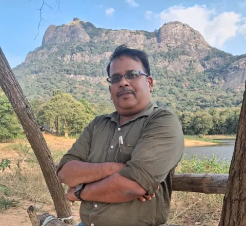 വിജയകുമാർ വി 