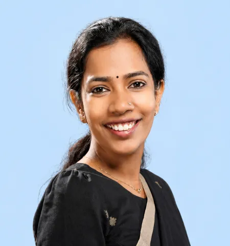 അഡ്വ.ഗായത്രി ആര്‍