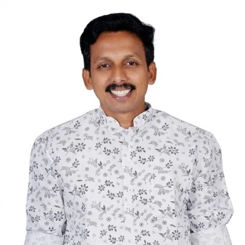 വൈശാഖ് കണ്ണോറ