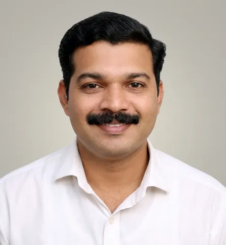 ഷംസുദ്ദീന്‍ ബി 