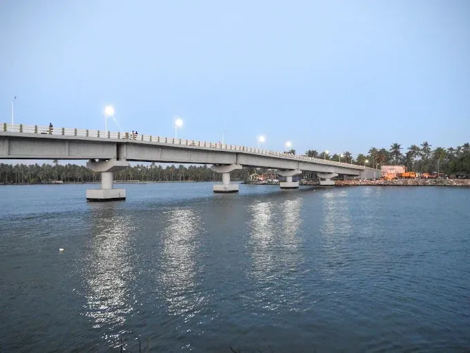 മുതലപ്പൊഴി  ഹാര്‍ബർ