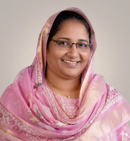 എ എം റജീന