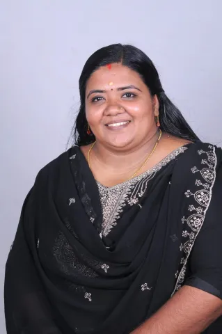 അമൃത  ടി 