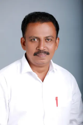 സുധീര്‍ റ്റി എം