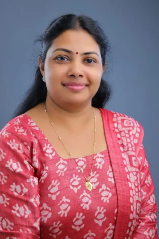 അമ്പിളി എസ്