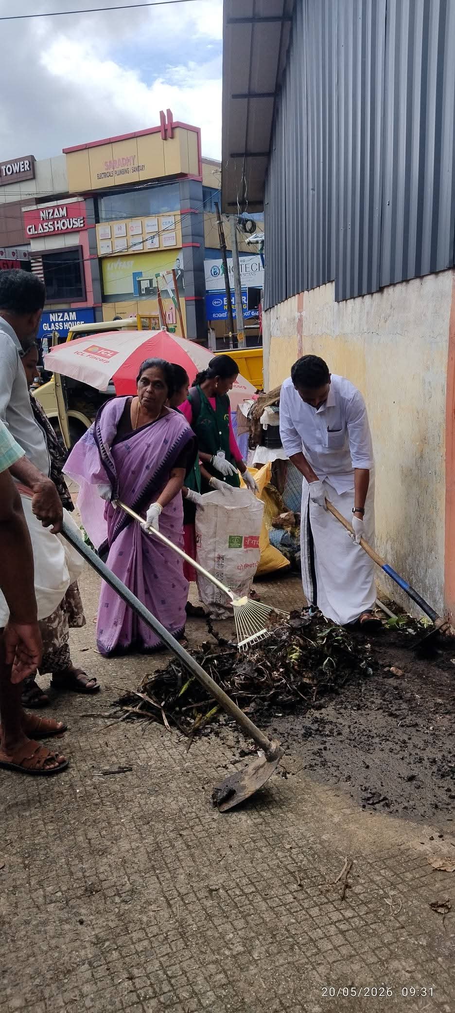 മഴക്കാലപൂര്‍വ്വ ശുചീകരണം നടത്തി