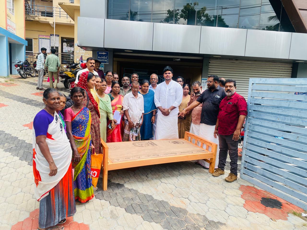 Cot For Senior Citizen