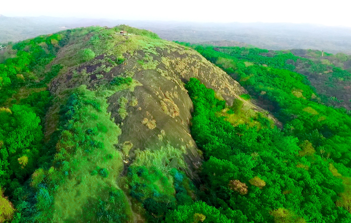 ആയിരവില്ലി പാറ ഇളമാട് 