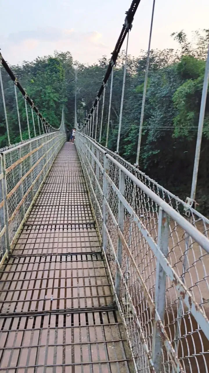 വായ്പൂര് തൂക്കുപാലം