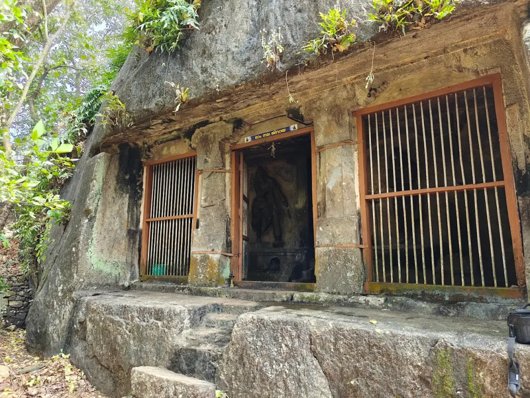 തൃക്കക്കുടി ഗുഹാക്ഷേത്രം