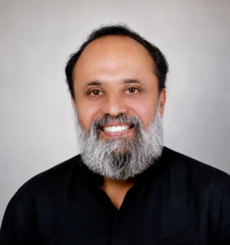 സുരേഷ് കുഴുവേലിൽ