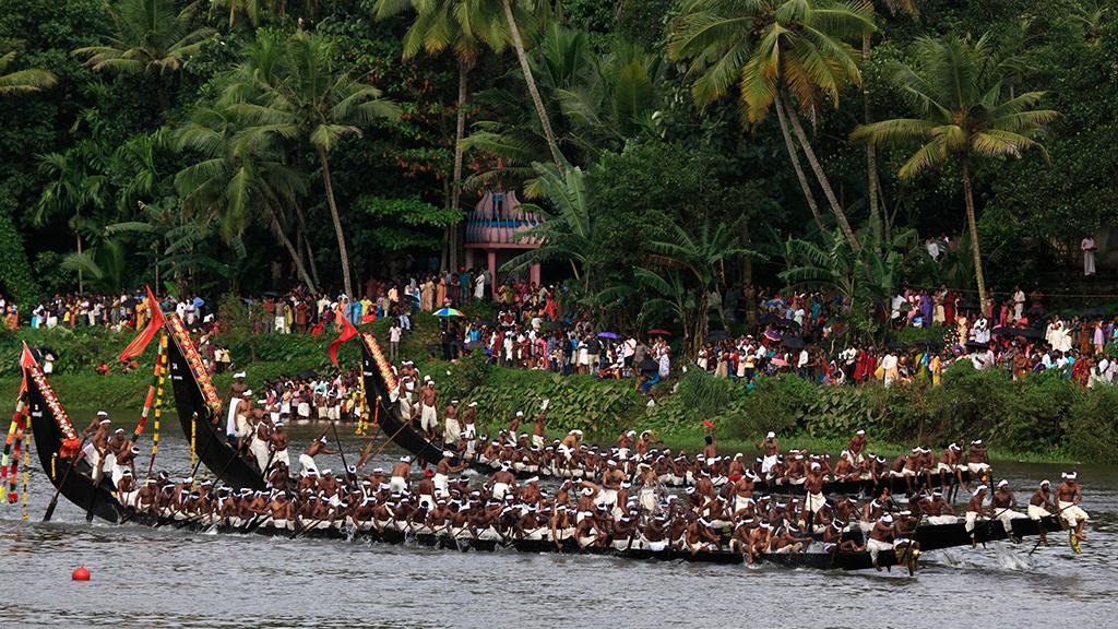 ആറൻമുള വള്ളം കളി 