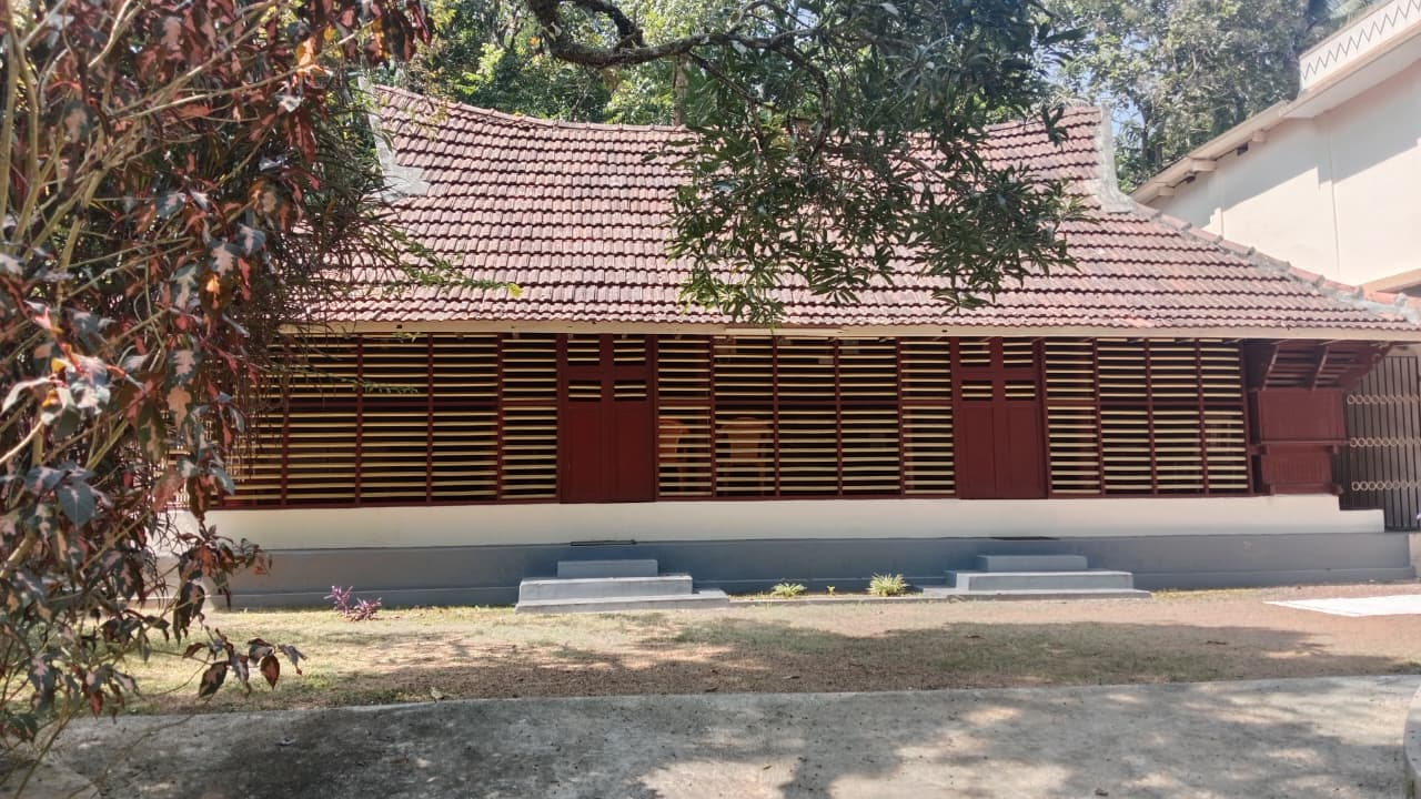 മഹാകവി വെണ്ണിക്കുളം ഗോപാലക്കുറുപ്പിന്‍റെ ഭവനം