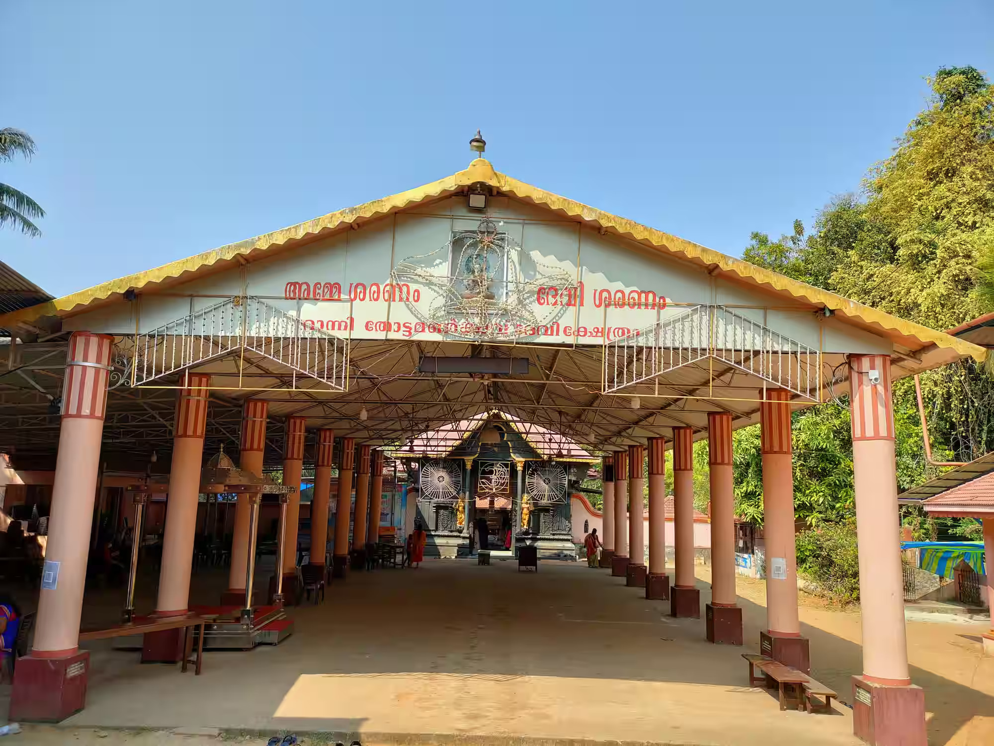 തോട്ടമണ്‍കാവ് ദേവി ക്ഷേത്രം