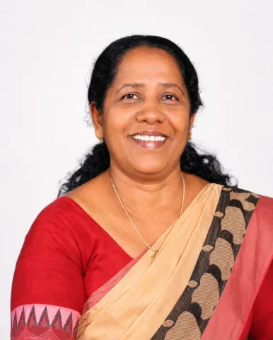 റീനാ ജയിംസ്