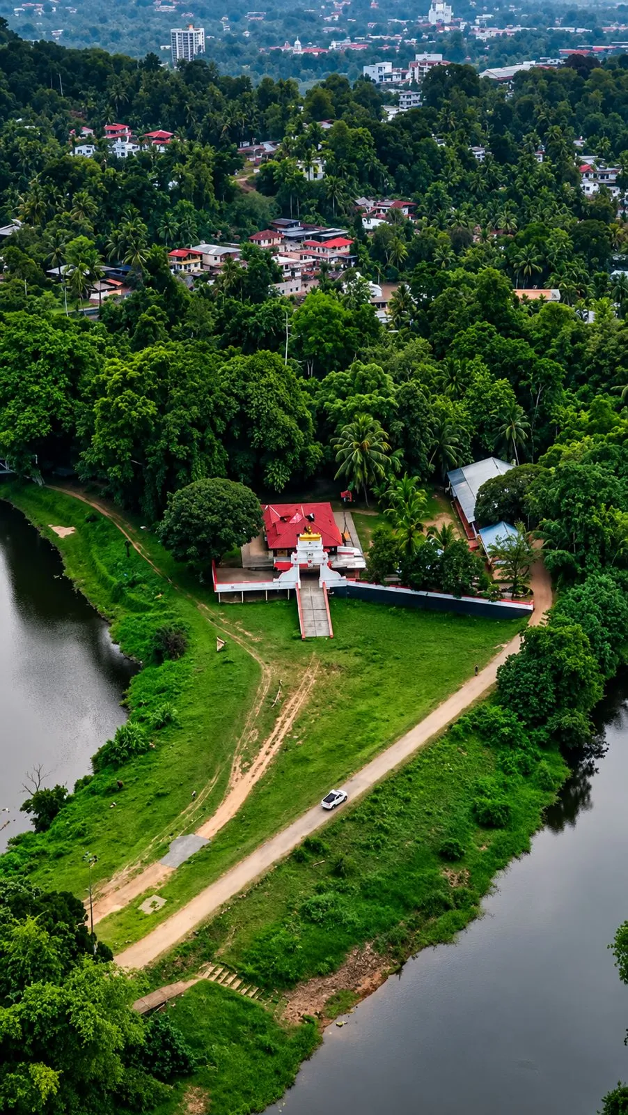 വലഞ്ചുഴി ദേവി ക്ഷേത്രം