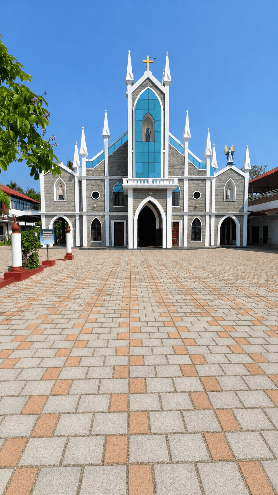പാദുവാപുരം പള്ളി