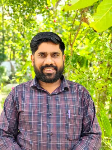ഷംനാസ്  കെരീം