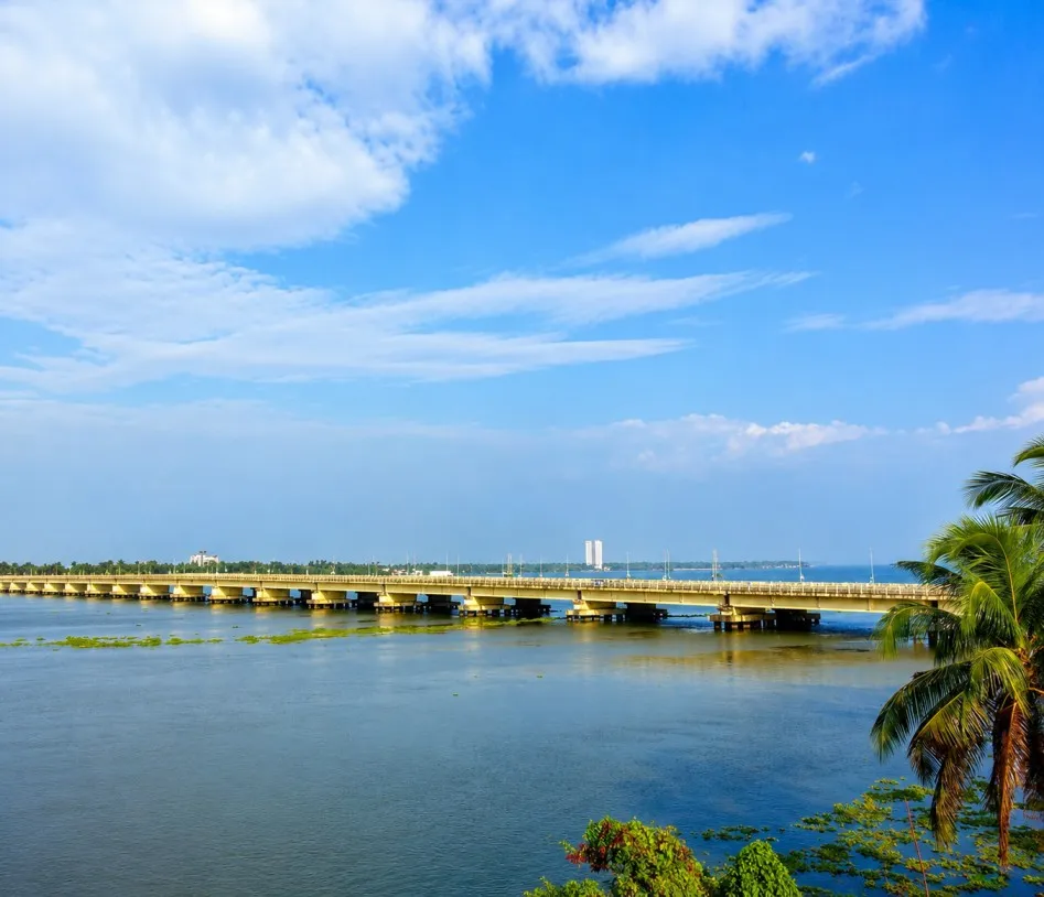 അരൂർ കുമ്പളം പാലം