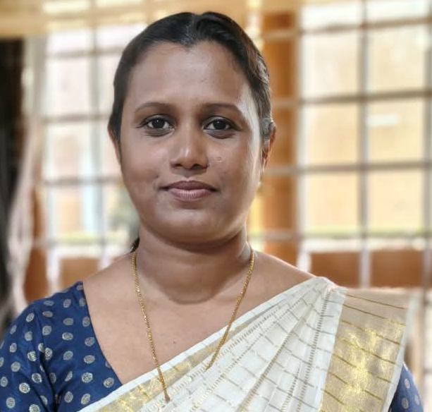 ജീവനക്കാരന്റെ ഫോട്ടോ