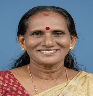 ശ്യാമള ടീച്ചര്‍