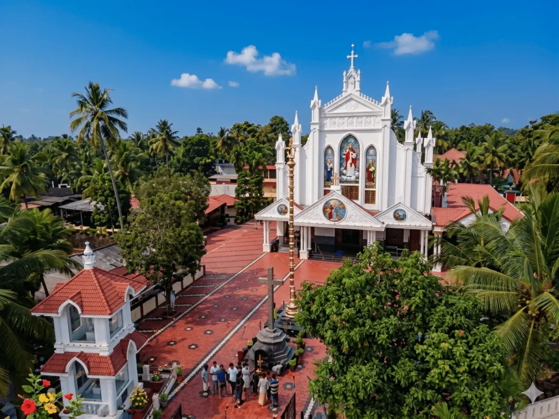  കുട്ടനാടിൻറെ പാദുവ- സെൻറ് തോമസ് പള്ളി 