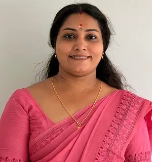 രശ്മി വിജയകുമാര്‍ 
