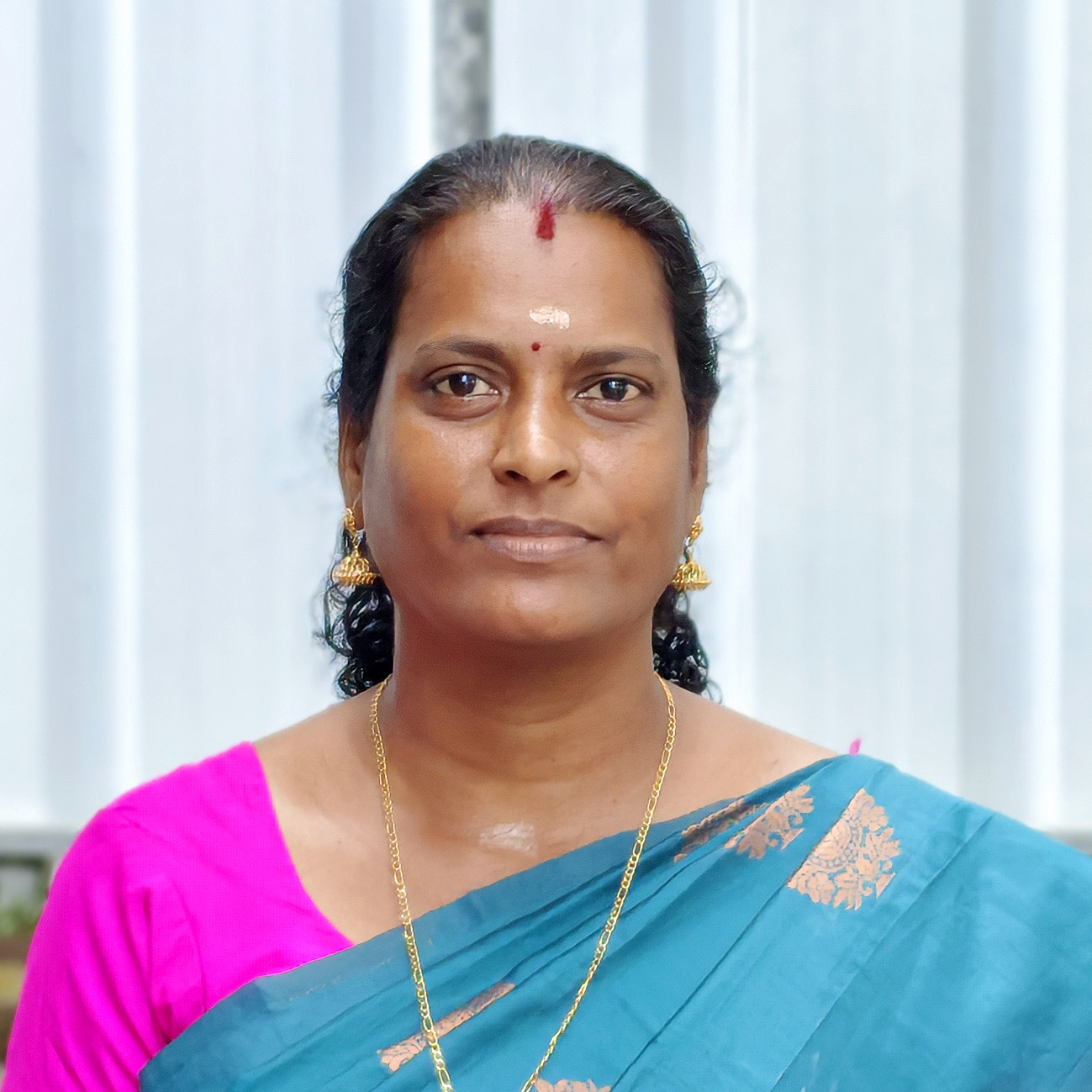 വ്യക്തി 2