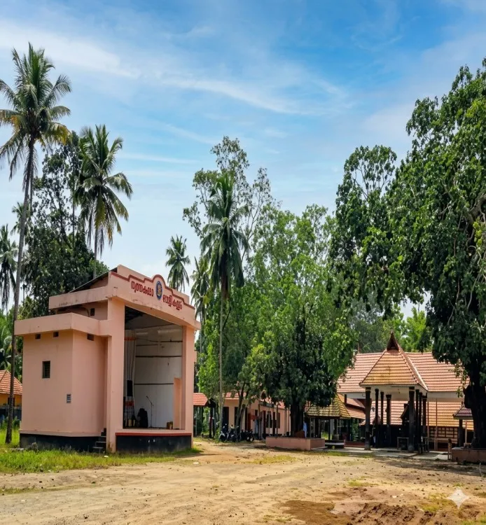 ദേവികുളങ്ങര ക്ഷേത്രം 