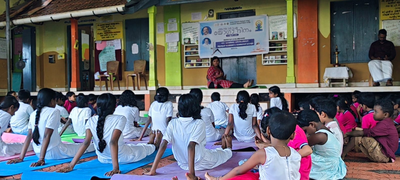 yoga4