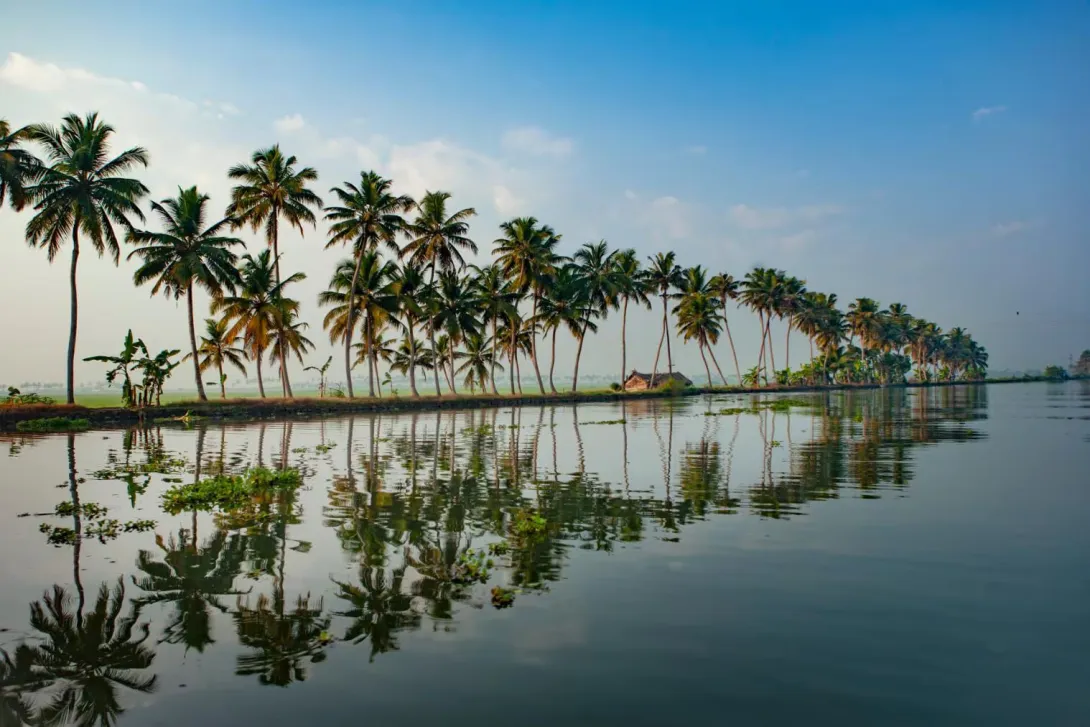 വേമ്പനാട്ട് കായൽ
