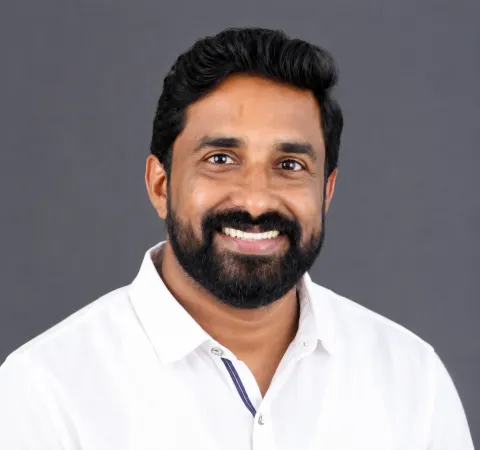 സതീഷ് മാത്യു