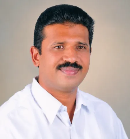 സുനിൽ തേനമ്മാക്കല്‍