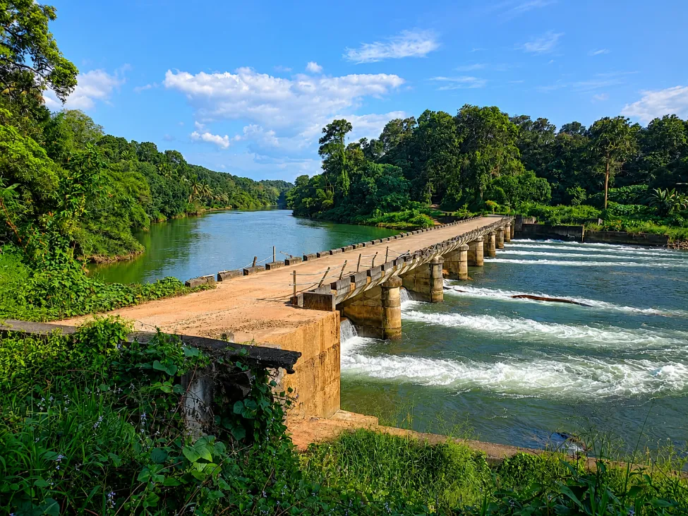 കരിമ്പുകയം 