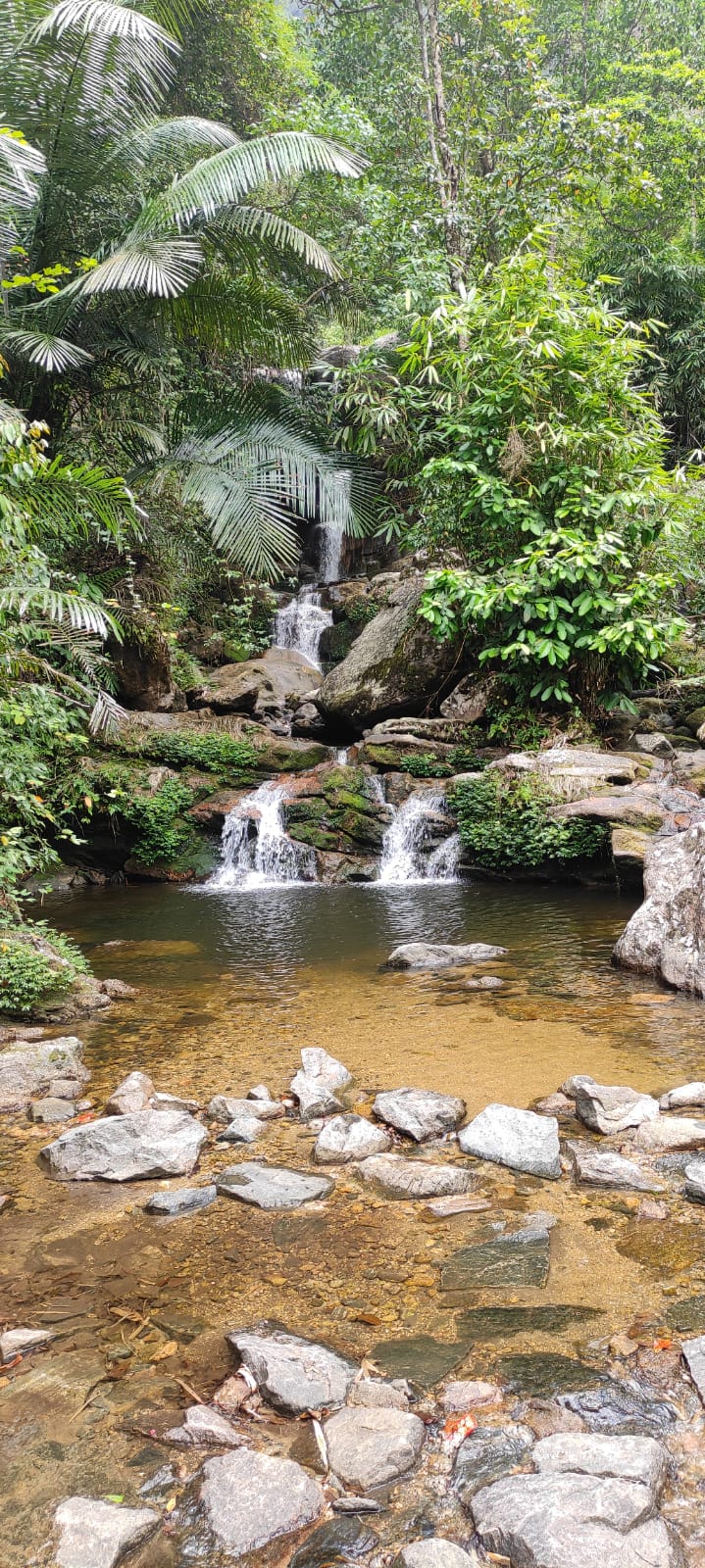 33 വെള്ളച്ചാട്ടം