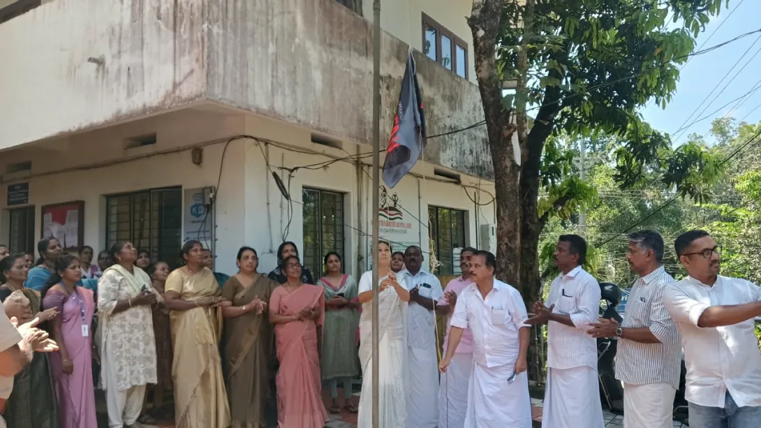 തൂഫാന്‍ ദ നാര്‍ക്കോ ഹണ്ട്-തൂഫാന്‍ പതാക ഉയര്‍ത്തല്‍