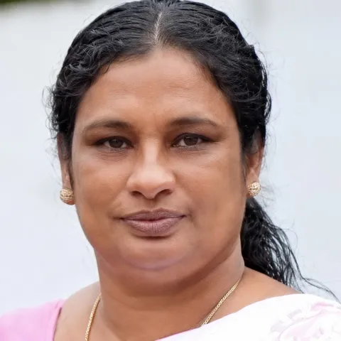 ശ്രീമതി ഷൈനി മാവേലിൽ 