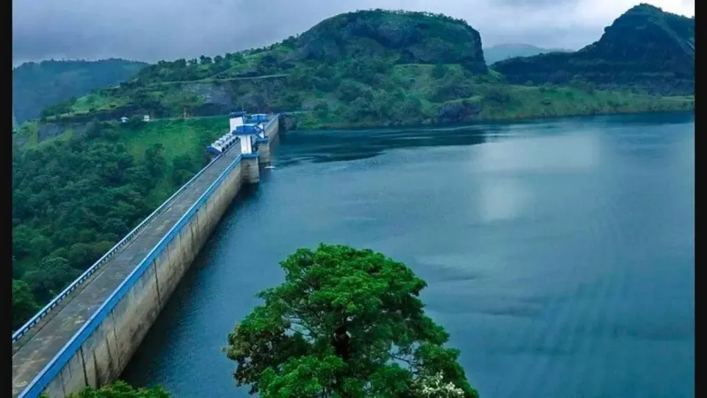 ചെറുതോണി ഡാം വ്യൂ
