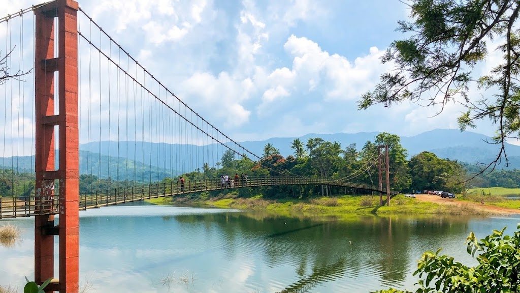 അയ്യപ്പൻകോവിൽ തൂക്കുപാലം