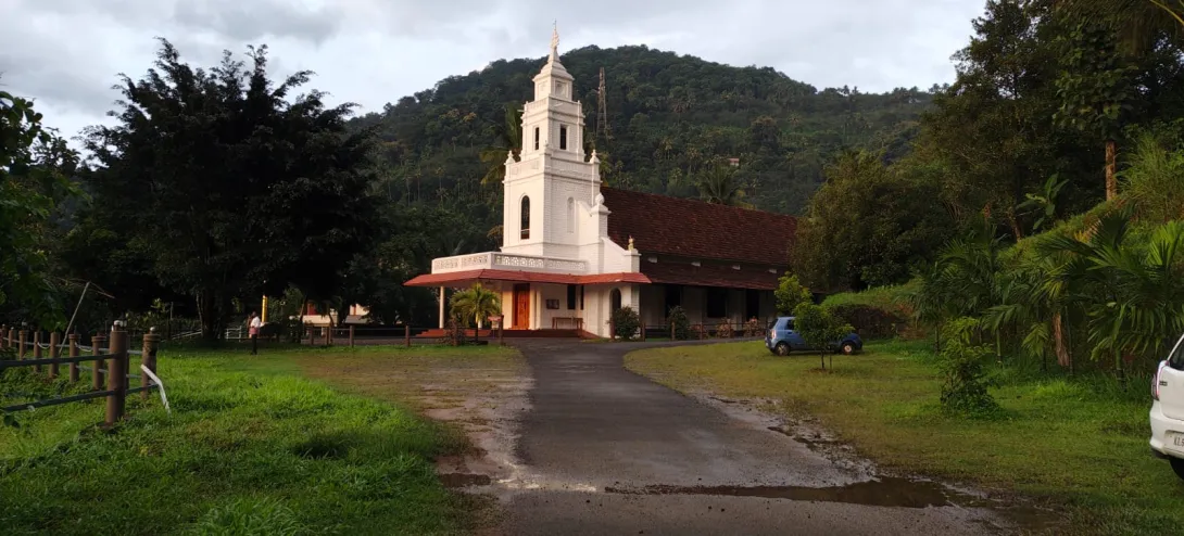 ചര്‍ച്ച്  