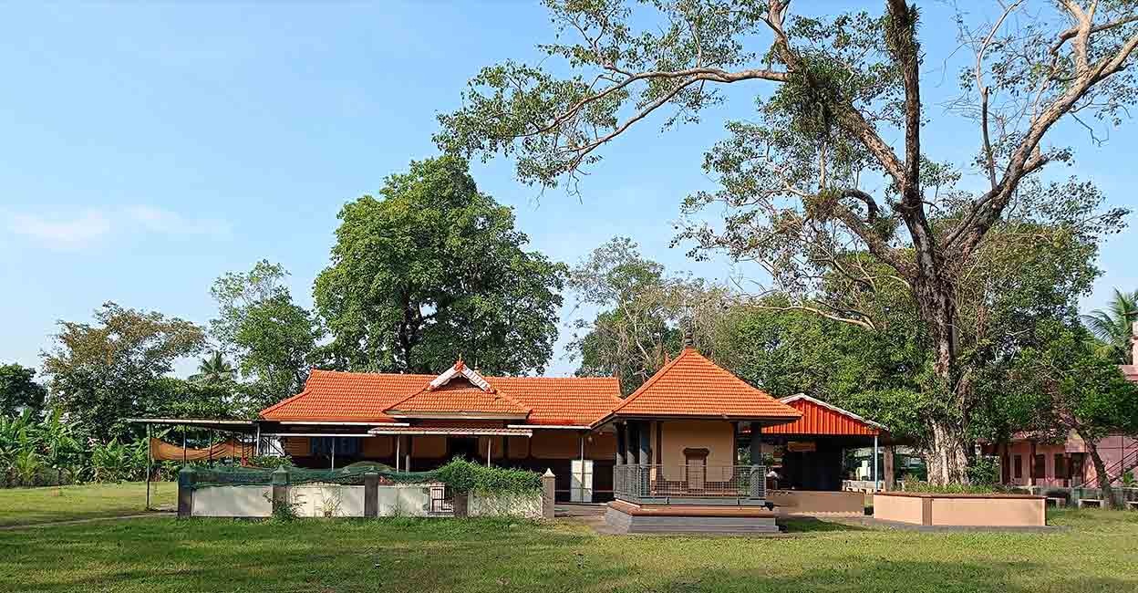കാളികുളങ്ങര ക്ഷേത്രം നന്ത്യാട്ടുകുന്നം